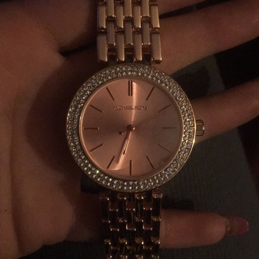 Michael kors watch in rose gold